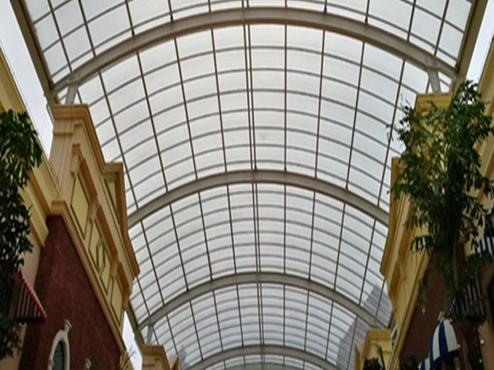 鹰潭屋面网架顶棚吊装方案